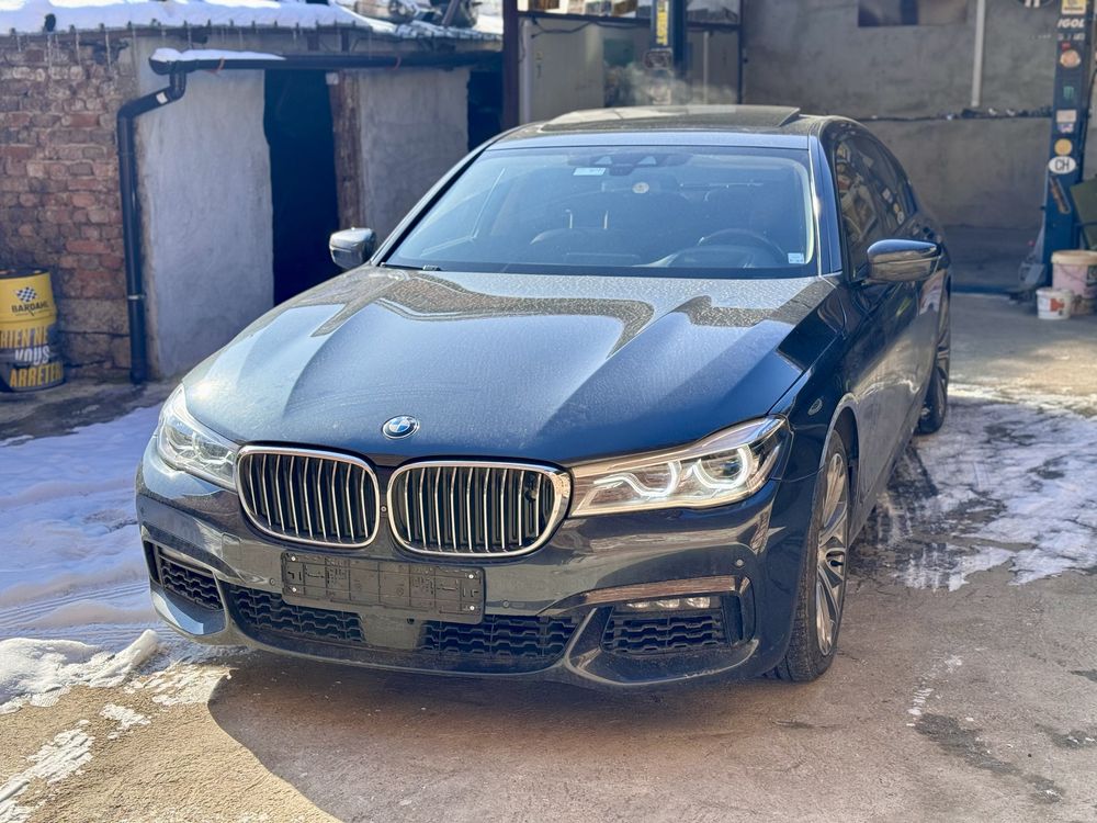 BMW G11 750iX На Части