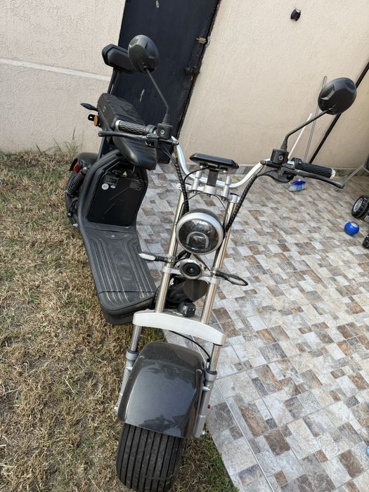 Vand scuter electric