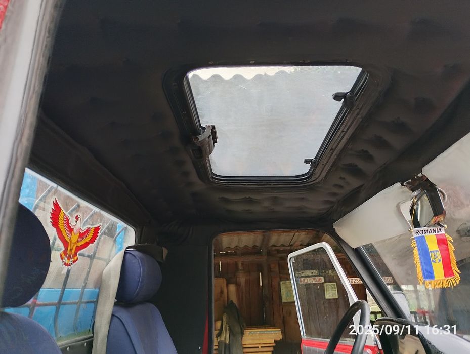 Vând ARO camioneta 320