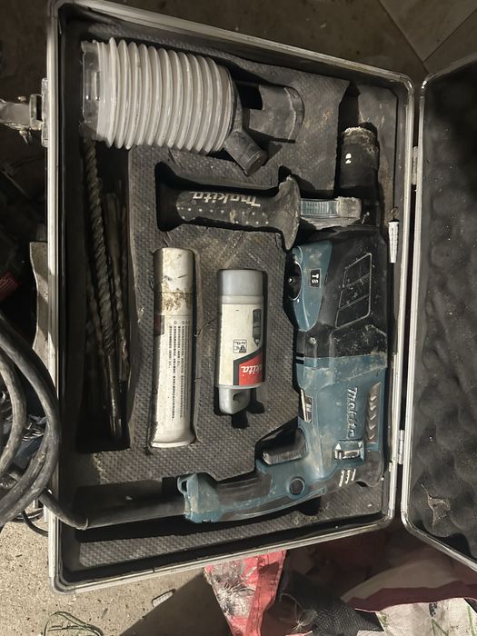 Vand makita  in state foarte buna de functionare