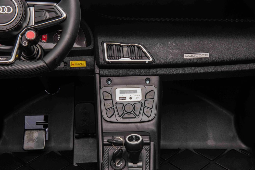 Лицензирана Акумулаторна Кола Audi R8 Premium,200W,24V,Помпещи гуми