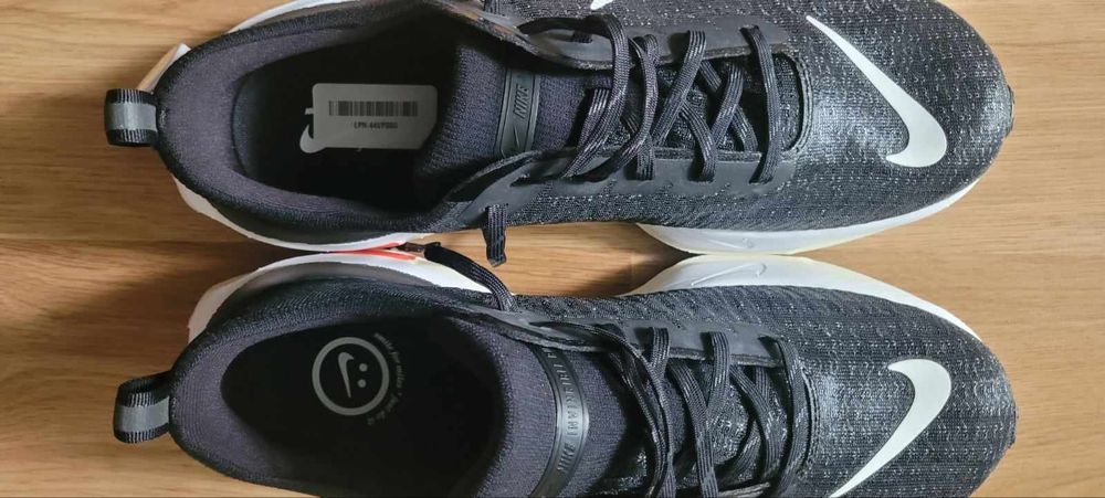 Чисто Нови ! Спортни обувки  Nike invincible 3