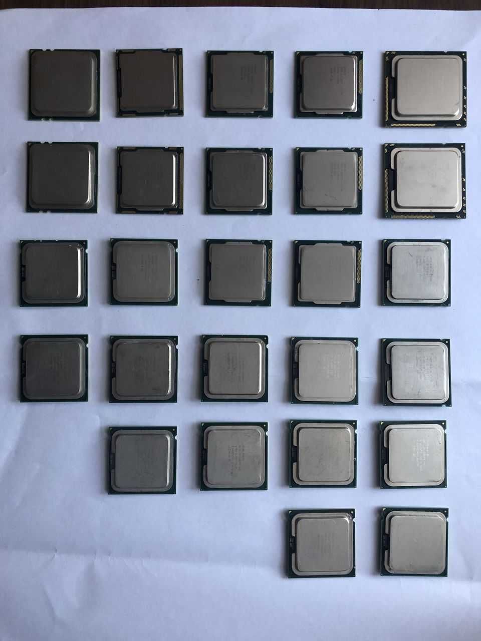 Procesoare intel Xeon, i3, Core 2 Duo, AMD