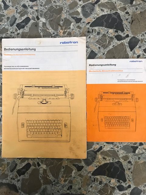 Masina de scris Robotron, ca noua, foarte putin folosita