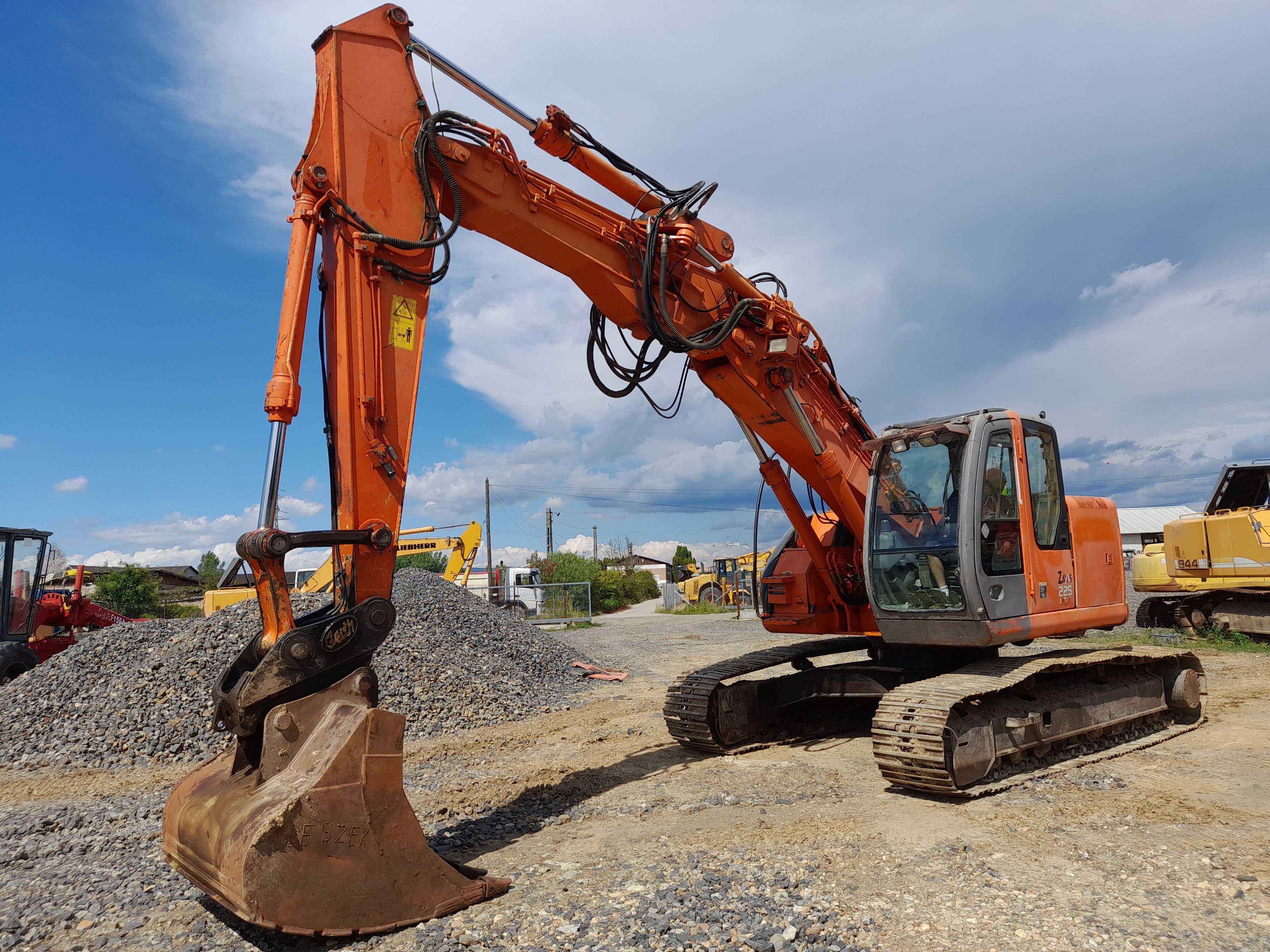 Excavator pe senile Hitachi ZX225 USLC , 2009
