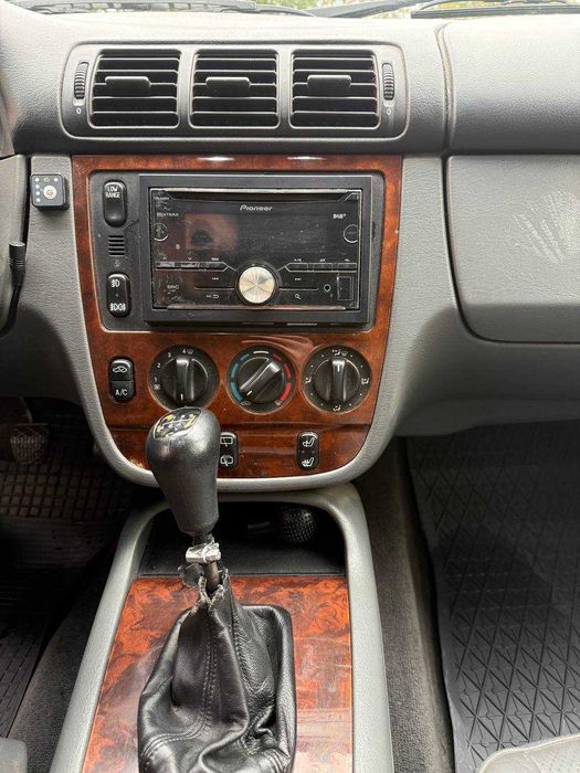 Mercedes-Benz ML 230 с бензин + газ