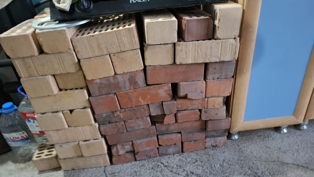 Продам по 70 тенге всё.