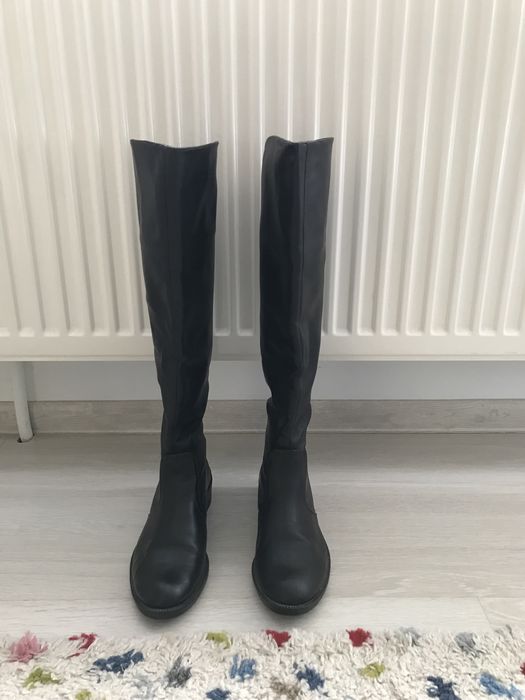 Cizme maro fara toc, pana la genunchi