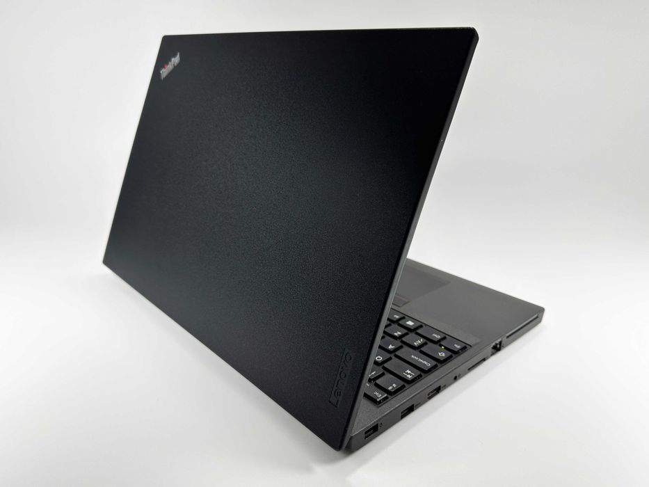 Laptop Lenovo T560 i5 SSD 15.6 inch Full HD 2 baterii Garantie 1 an