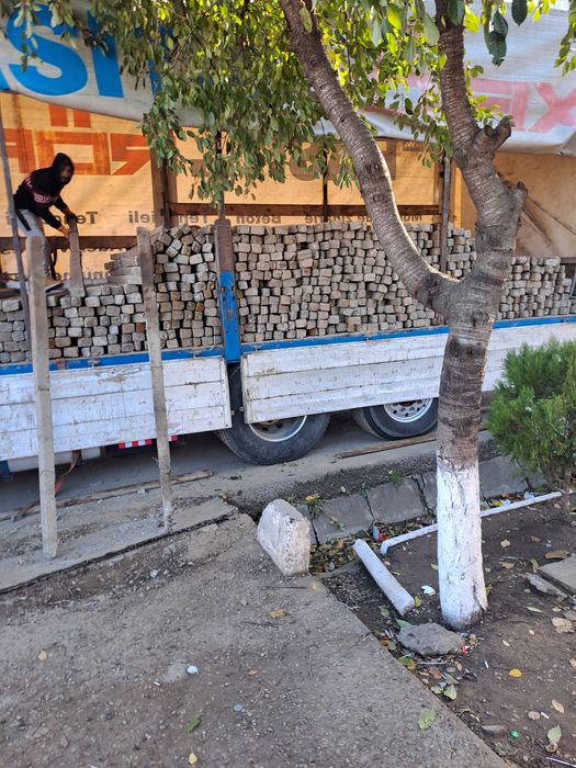 Stâlpi de beton de vânzare