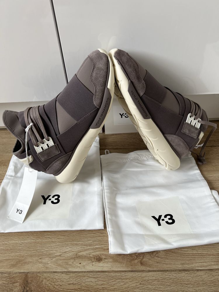 100% Оригинални Yohji Yamamoto Y-3 Qasa в номера : 42,43и44.5