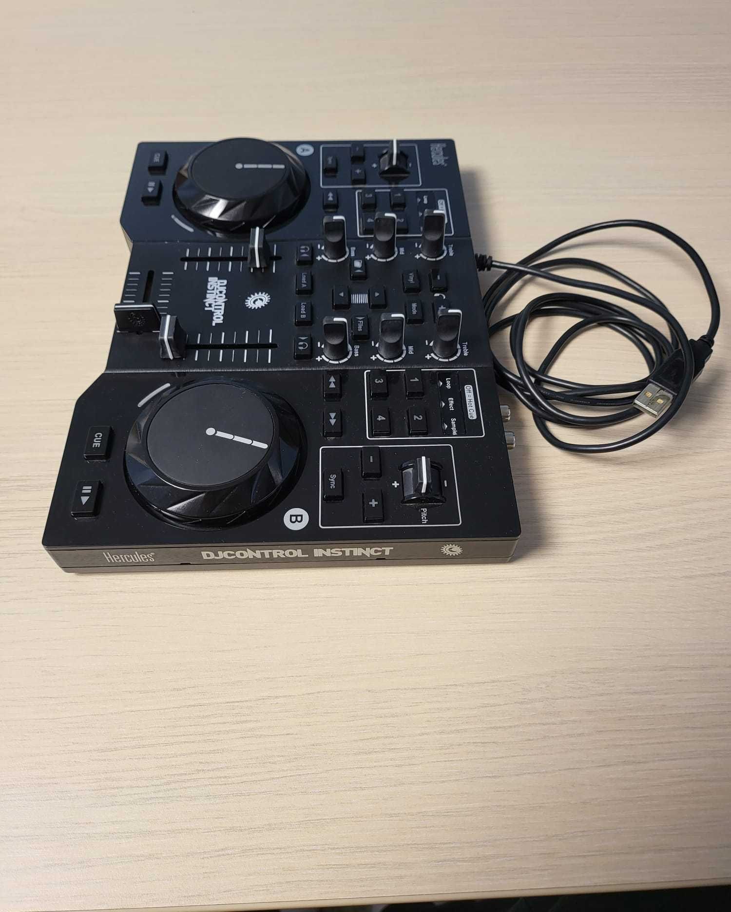 Consola Dj Hercules DJ Control Instinct