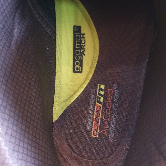 Ghete Skechers mas 46