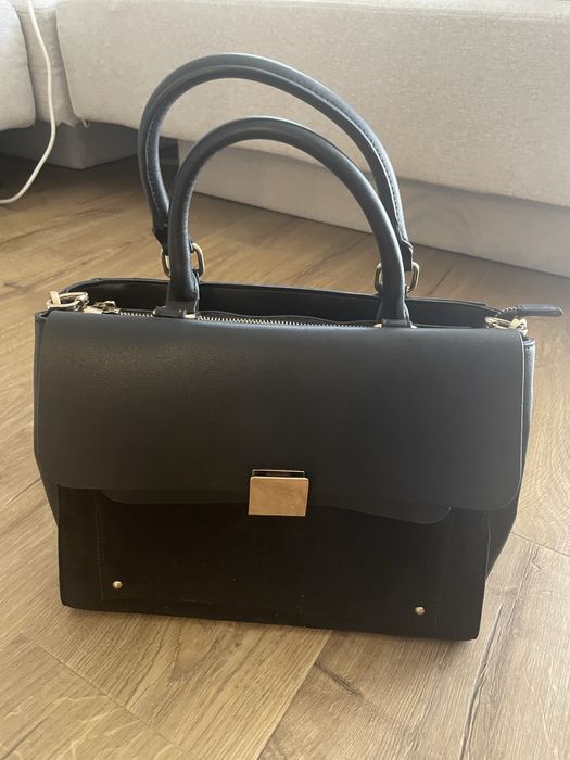 Дамска черна чанта