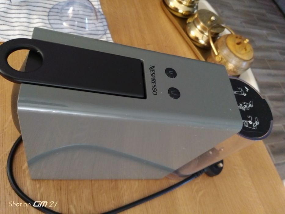 Капсульная кофемашина.