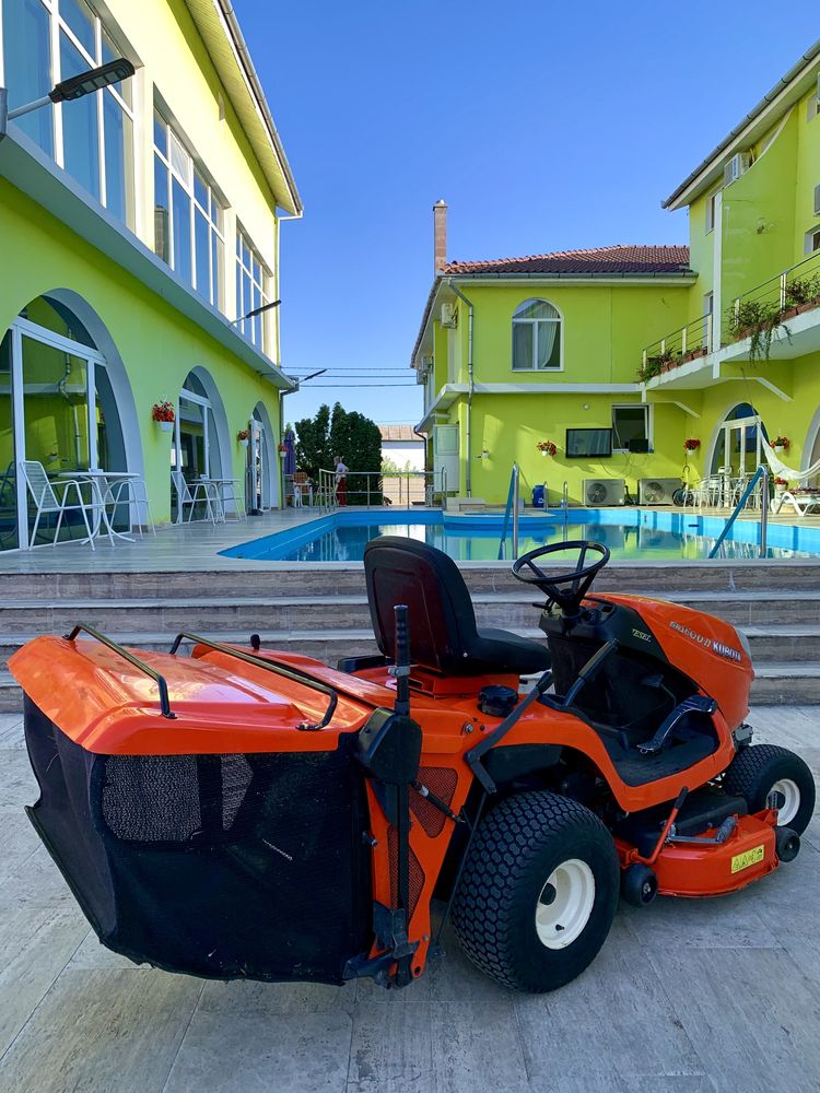 Tractoras de tuns iarba Kubota Profesional funyiro Traktor