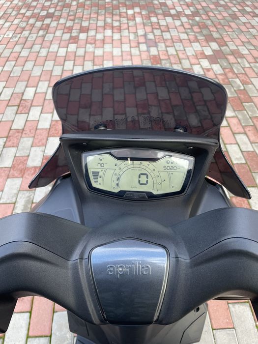 Scuter Aprilia SXR 50