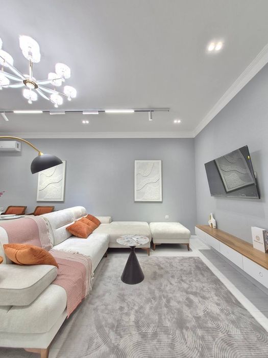 Продается 2х ком квартира, ЖК Via Port, ор-р: ЖК Феличита, 53м²