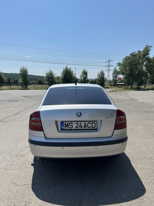 Skoda Octavia II • 1.9 TDI • 131 CP • Navi CarPlay • Xenon • RO • 200