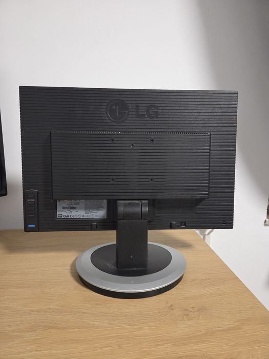 Vand Monitor LCD LG L194WT-SF, 19'', WIDE