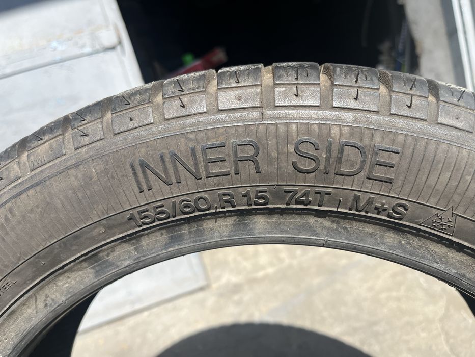 2 бр. зимни гуми 155/60/15 Vredestein 7 mm DOT 4713