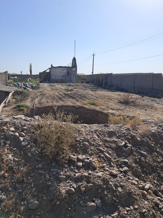 Дала ховли йер теплицаси бор срочна сотилади