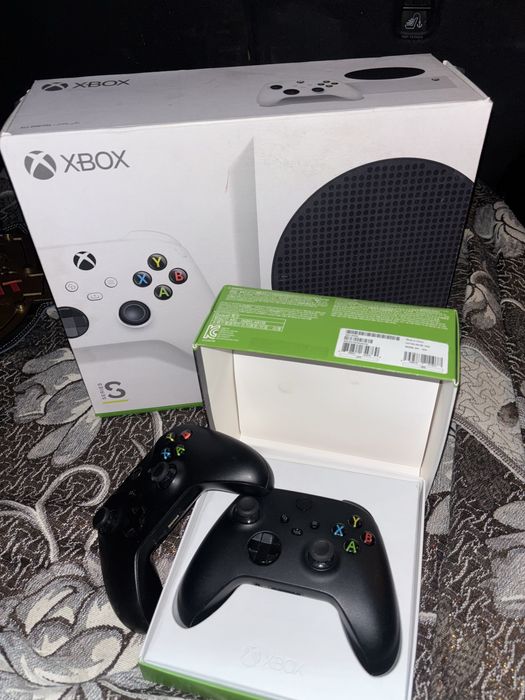 xbox series s в идеальном состоянии