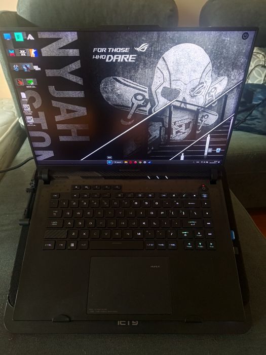 ASUS ROG Strix SCAR 16 (G634JZ) – i9-13980HX, RTX 4080 12 GB, 16″ QHD+