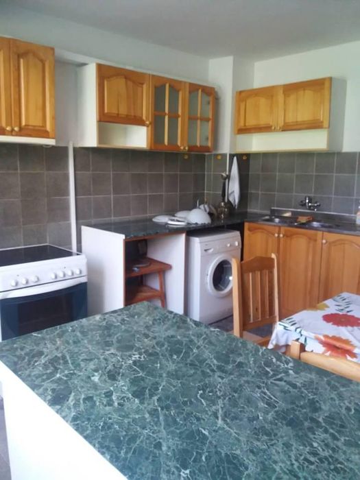 Дава се под наем Тристаен апартамент в София, Лозенец - 90 кв.м за 700 € - Снимка #1