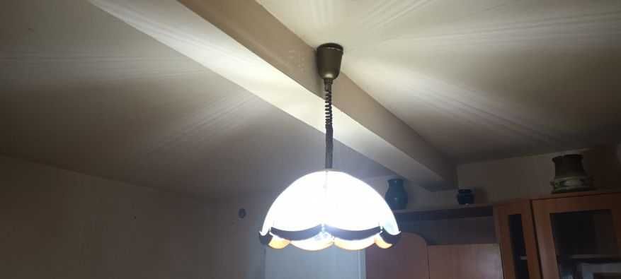 Vand Candelabru foarte frumos