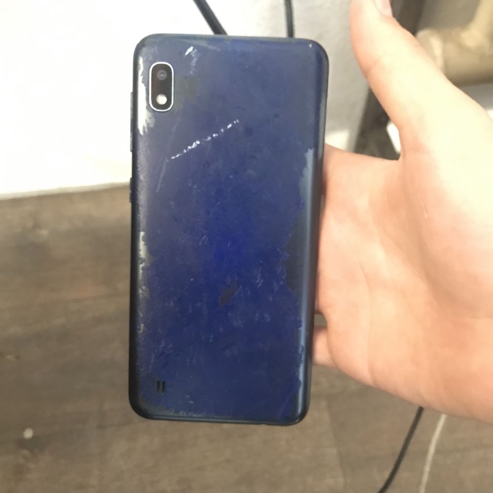 Samsung A10 sotiladi sirochna narxn kelshamz