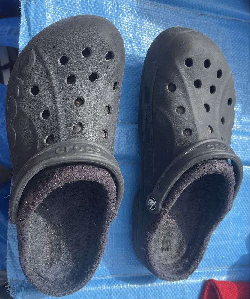 Slapi crocs 45/46