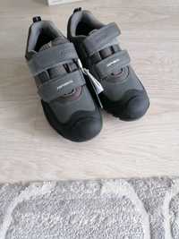 Geox обувки сандали нови