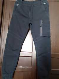 pantaloni cropp  W30/L32