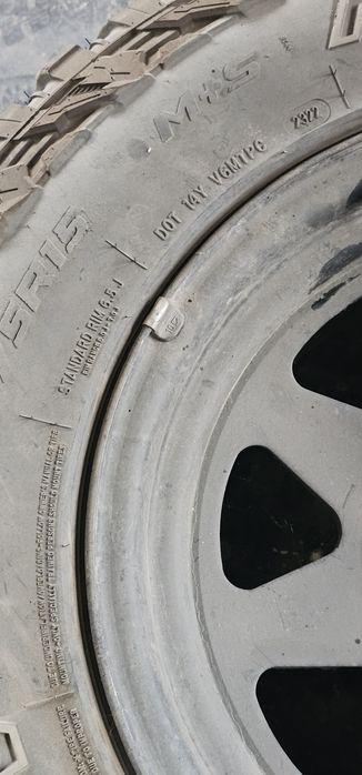 Продавам минусови джанти с гуми