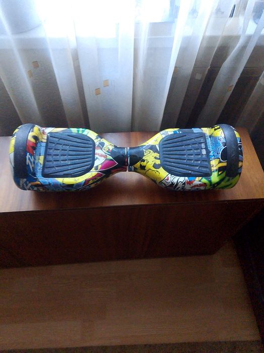 Продам электросамокат рабочий на ходу без зарядки