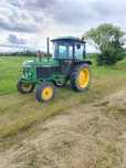 Vând John deere 2140 cu plug
