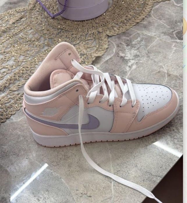 Кроссовки Nike 38 размер