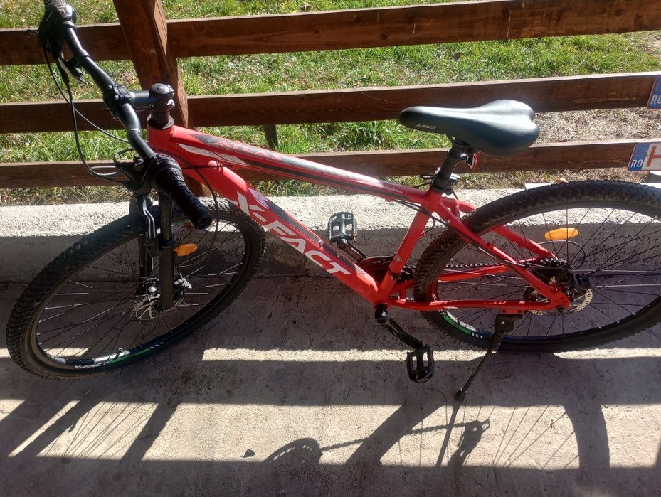 Vând bicicletă în stare perfectă de funcționare