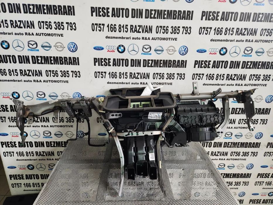 Traversa Armatura Carcasa Aeroterma Tulumba Bord Vw T-Roc Volan Stanga Dezmembrez Vw T-Roc - Dezmem