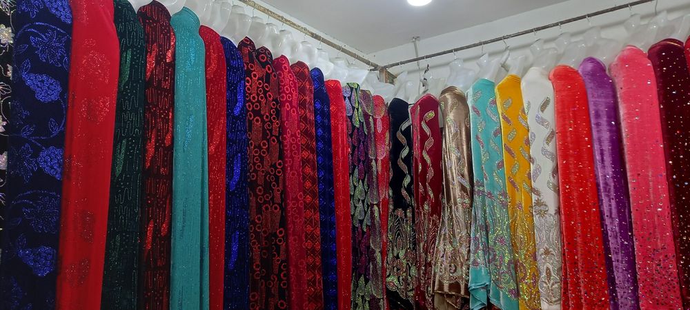 Ғиждувон деҳқон бозори А блок 31 дўкон тез ва арзон сотилади