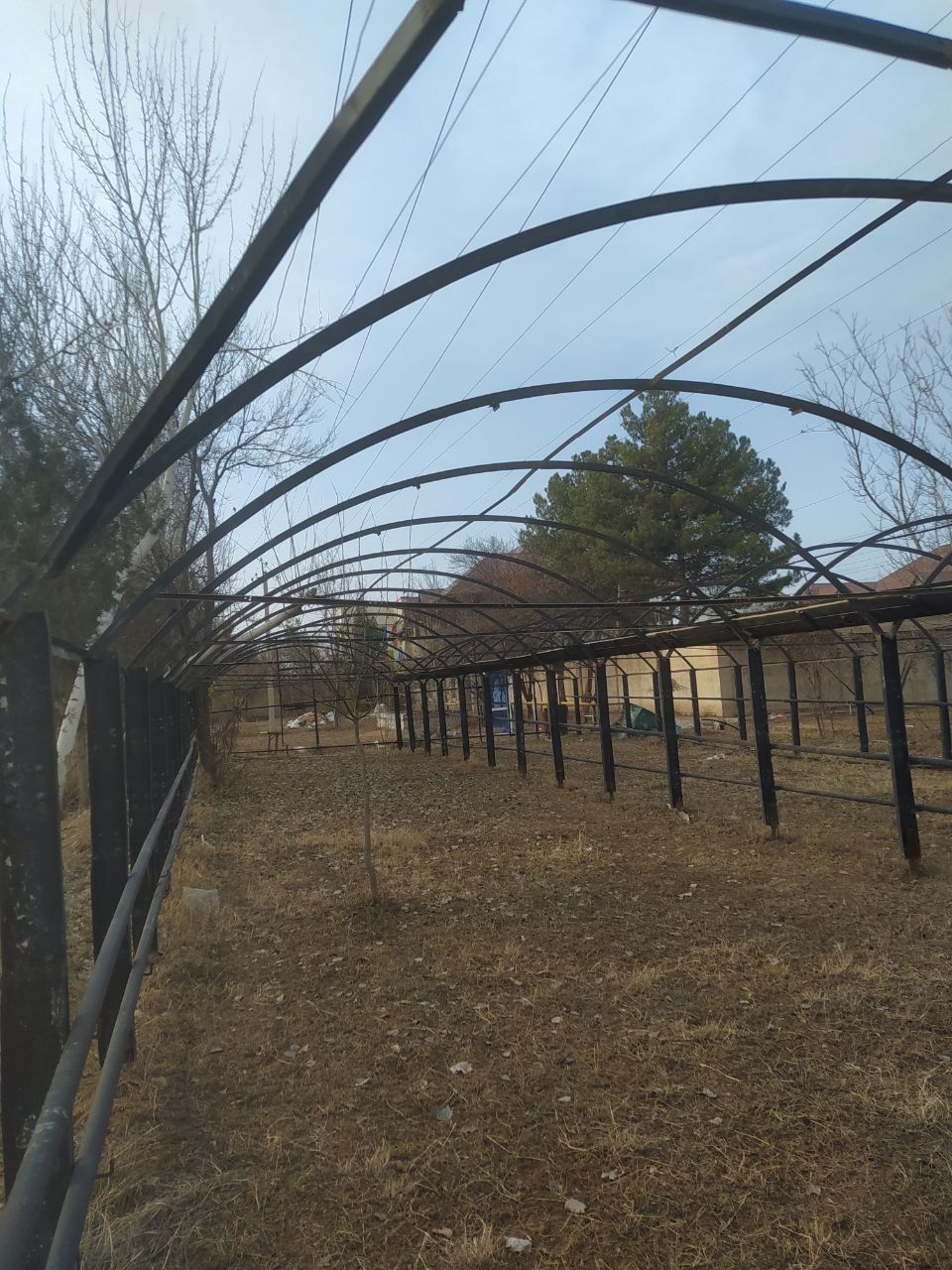 Продается конструкций парник с катёлним батареи