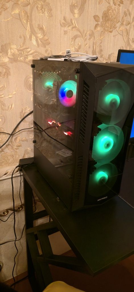 Kompyuter komplekt 1080p luboy o'yinni maximalda o'ynaladi