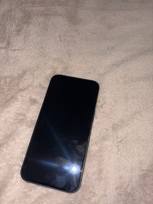 Vand Iphone 13 full box