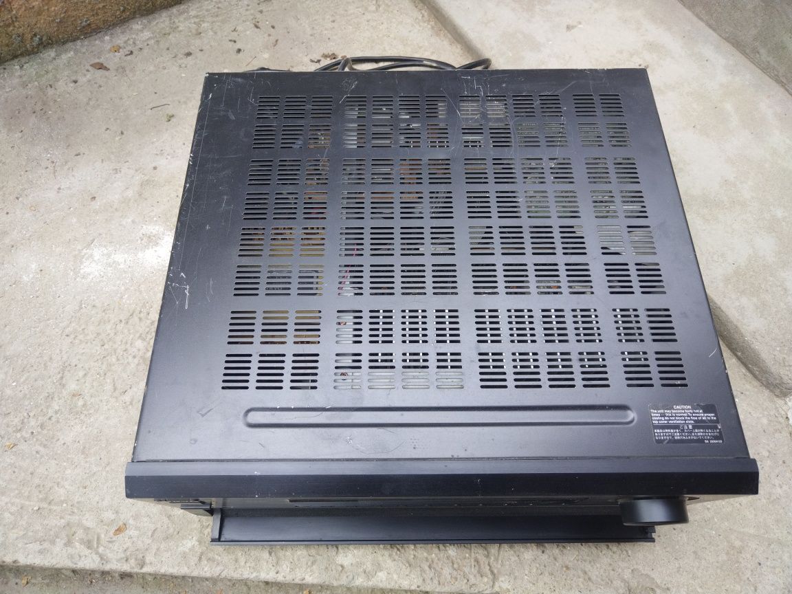 Продавам Ресийвър Onkyo TX-SR804E