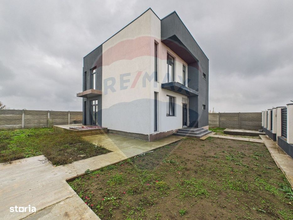 Casa moderna cu 4 camere de vanzare - Zona Ganeasa - Moara Domnesca