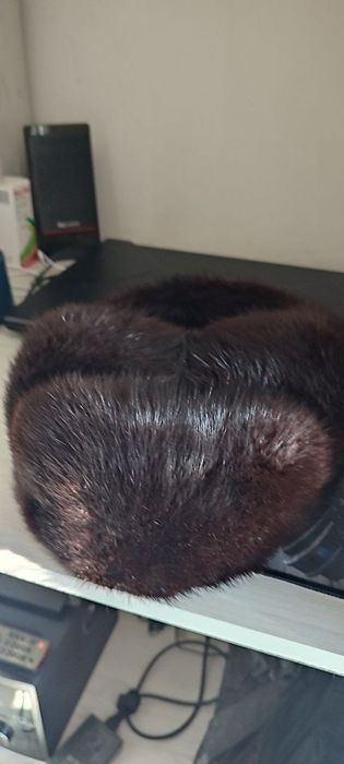 Продается мужская натуральная меховая шапка