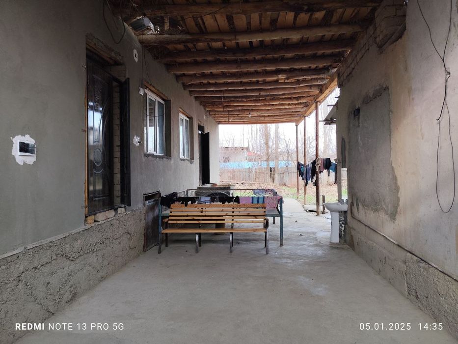 Уи сотилади срошна 6хона+5хона подвал