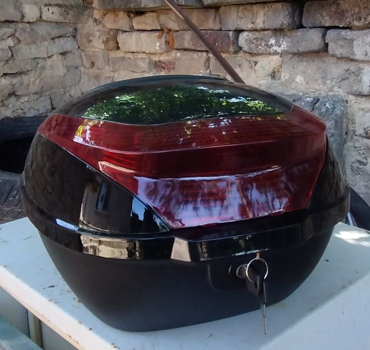 Куфар за мотор/скутер