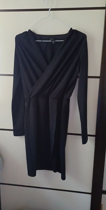 Vând 2 rochii superbe